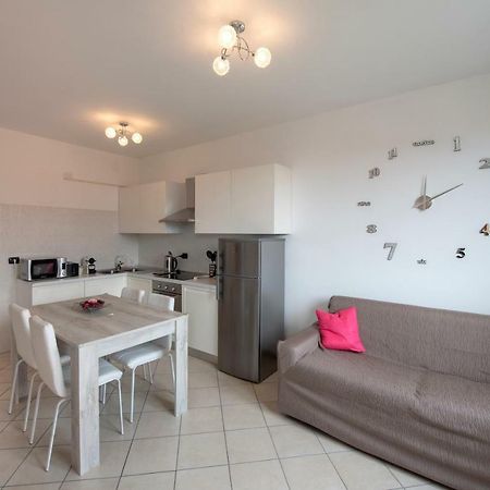 Be Lake Apartment Baveno Exteriör bild