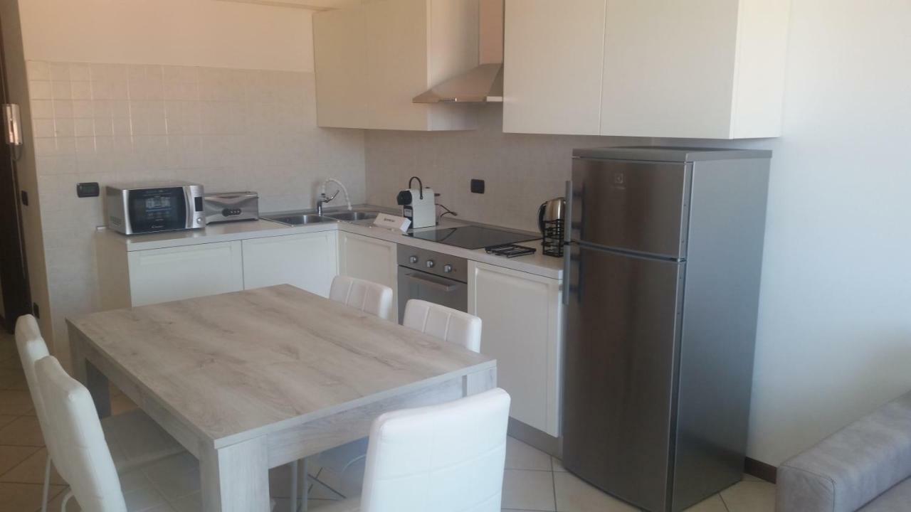 Be Lake Apartment Baveno Exteriör bild