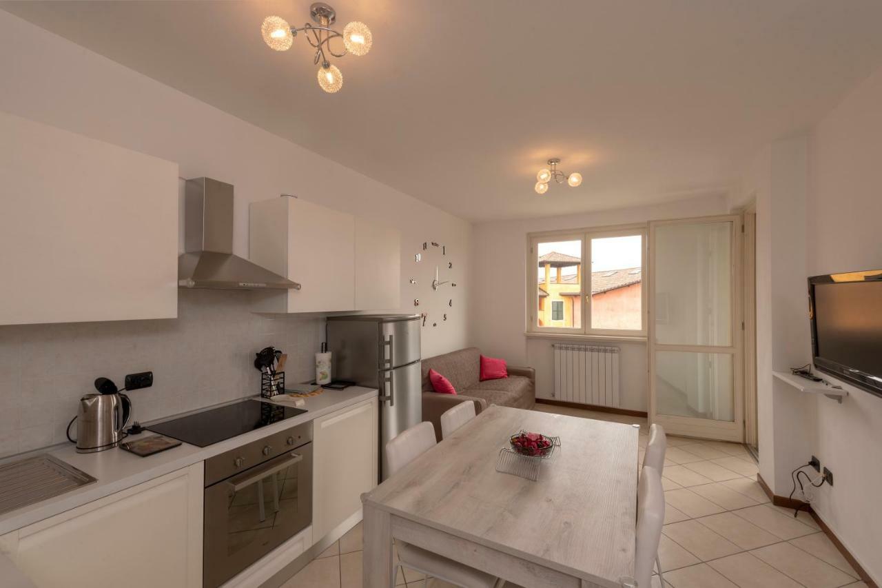 Be Lake Apartment Baveno Exteriör bild